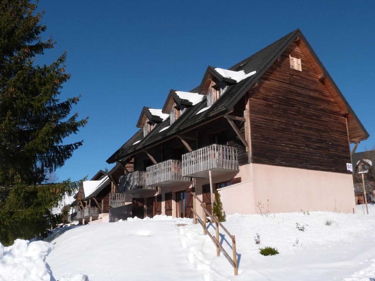 Residence Le Bois De La Reine 苏佩贝斯 外观 照片